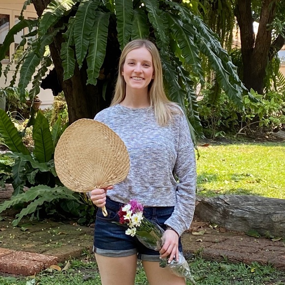 Meet your Posher, Amanda - Picture 1 of 1